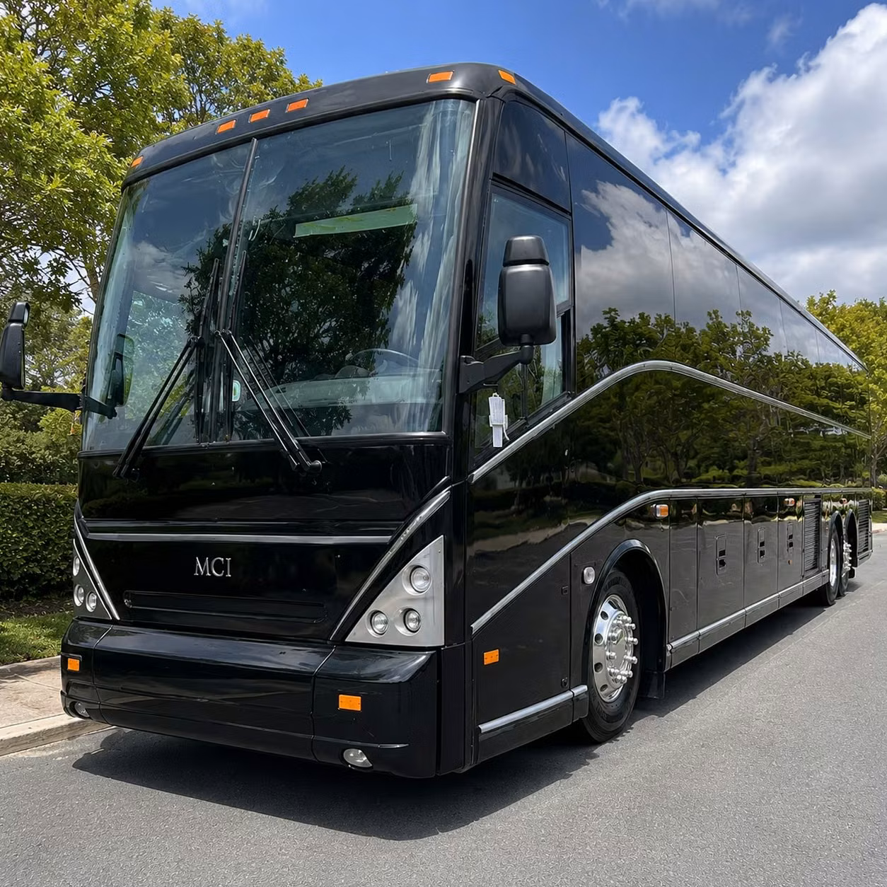 employee shuttle buses for phoenix s largest corporate campuses