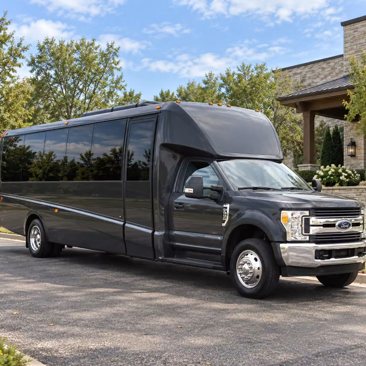 minibus rentals for phoenix art and history museum field trips